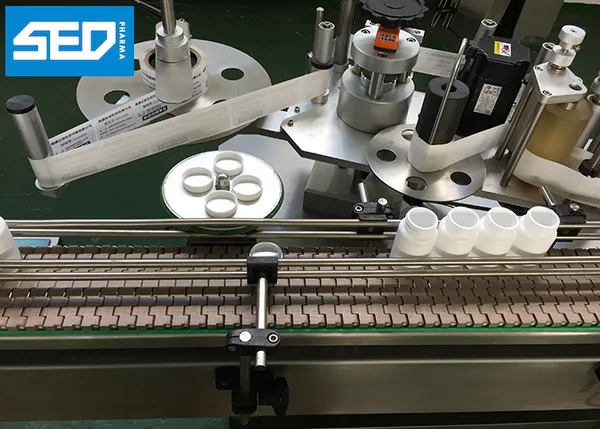 Customized Bottle Sticker Applicator Machine With 150 Bottles Per Minute Speed, view 2