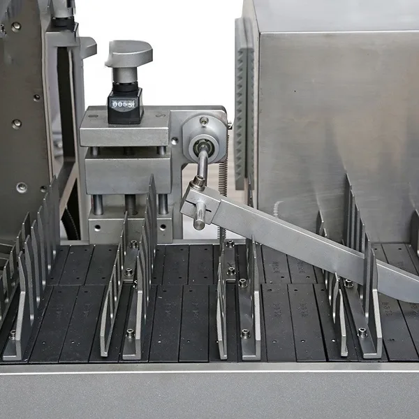 Low Noise Automatic Cartoning Machine For Tissue, view 2