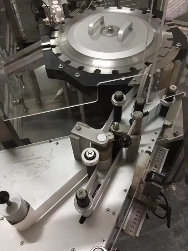 PreFilled Syringes Automatic Labeling Machine With 3600pcs/Hour, view 2