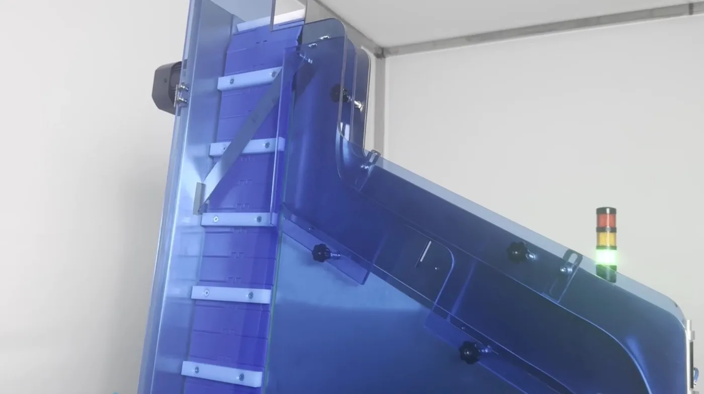 Automatic Capper Simple Capping Machine For Pharmaceutical, view 3