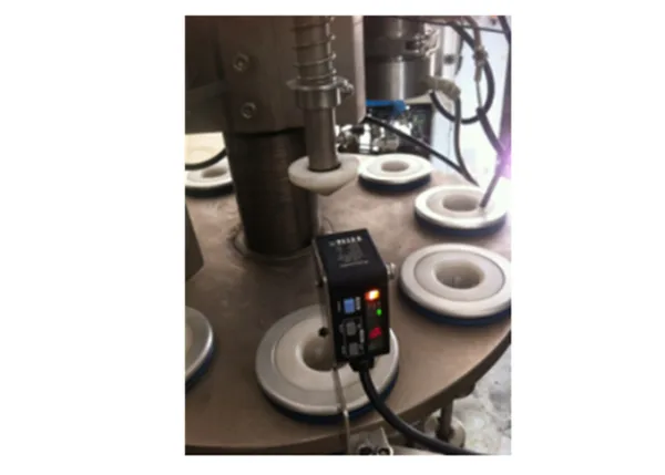 SED-60RG Cream Packing Plastic Tube Filling Sealing Machine Siemens Touch Screen Controlled, view 3