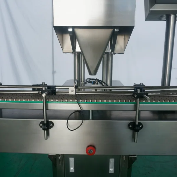 Automatic 8 Passageway Capsule Counting Machine For Soft Candy, view 3