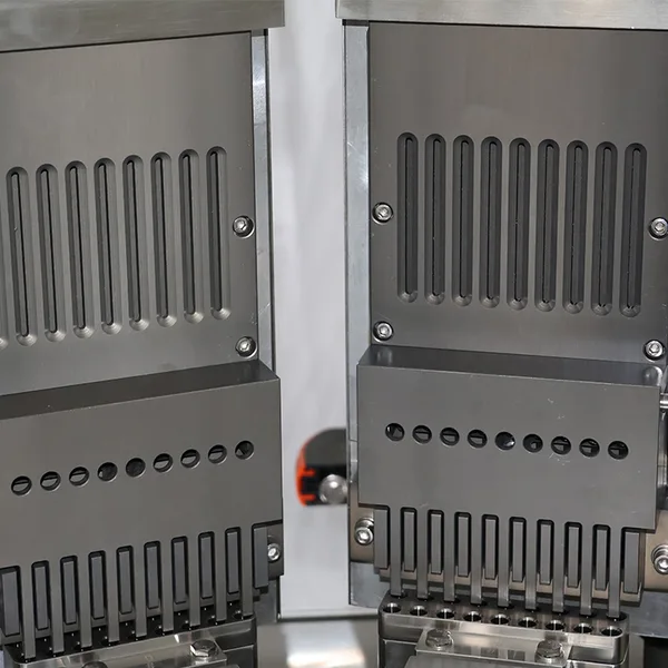 High-Speed 1200 Capsules/Min Automatic Capsule Filling Machine for Hard Gelatin Pharmaceutical Use, view 3