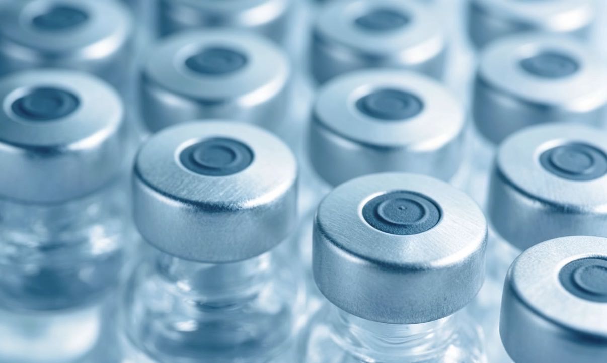 Pharmaceutical vials prepared for automatic visual inspection